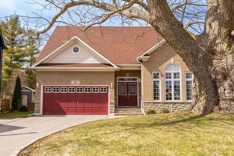 home for sale on 21 Meadow's End Crescent