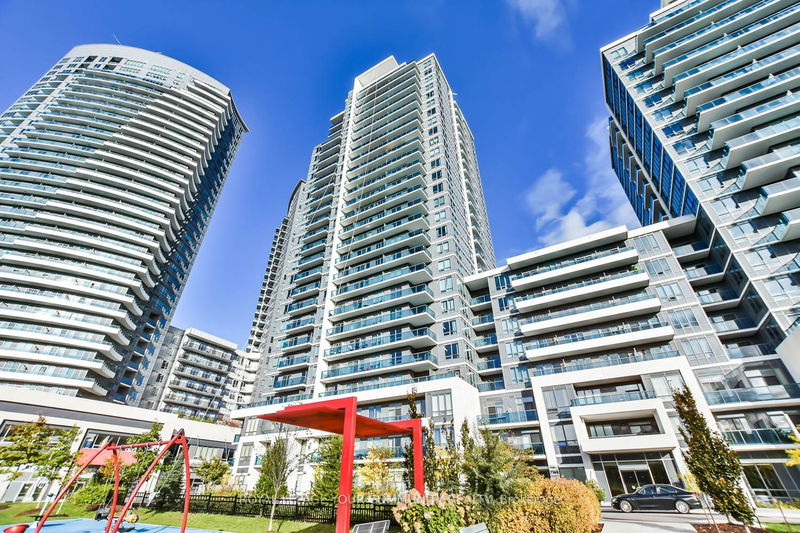 home for lease on 2008-7165 Yonge Street