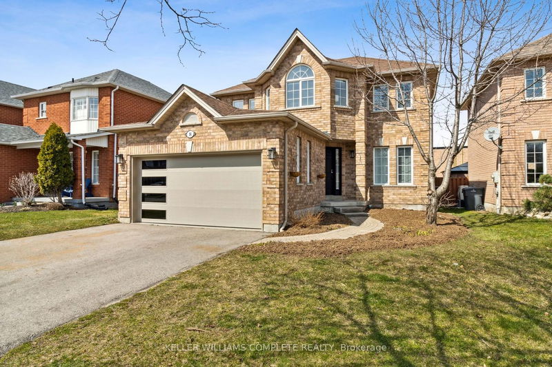 home for sale on 8 Henderson Crescent