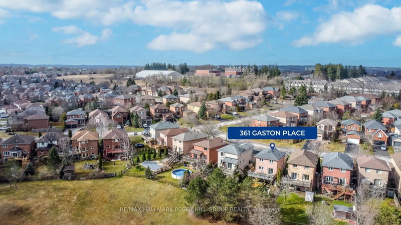 361 Gaston Pl, Newmarket, L3Y 8M4 | Image 2