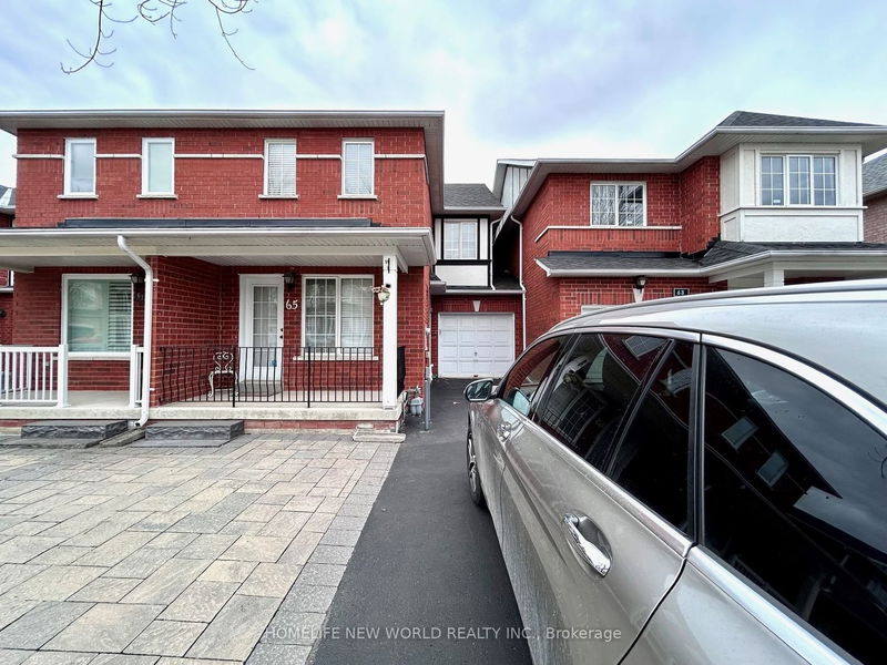 home for lease on 65 Warren Bradley Street