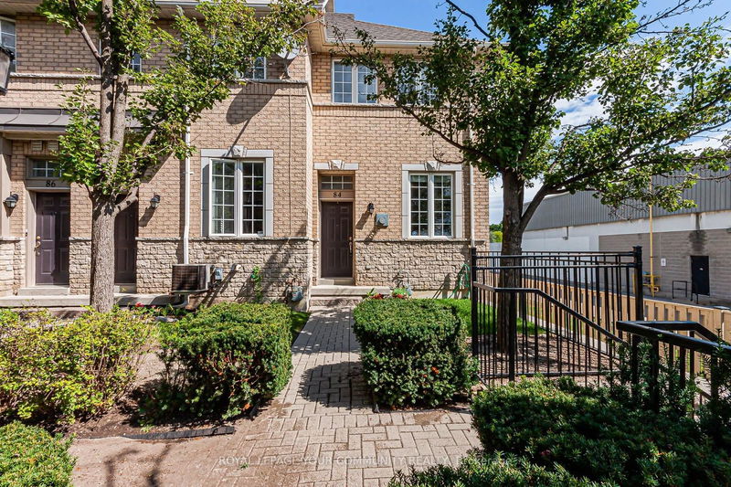 home for lease on 84-23 Observatory Lane