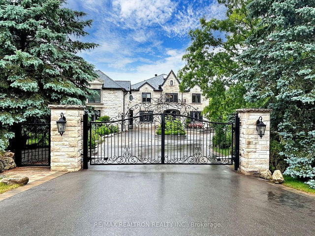 9 Sherrick Drive