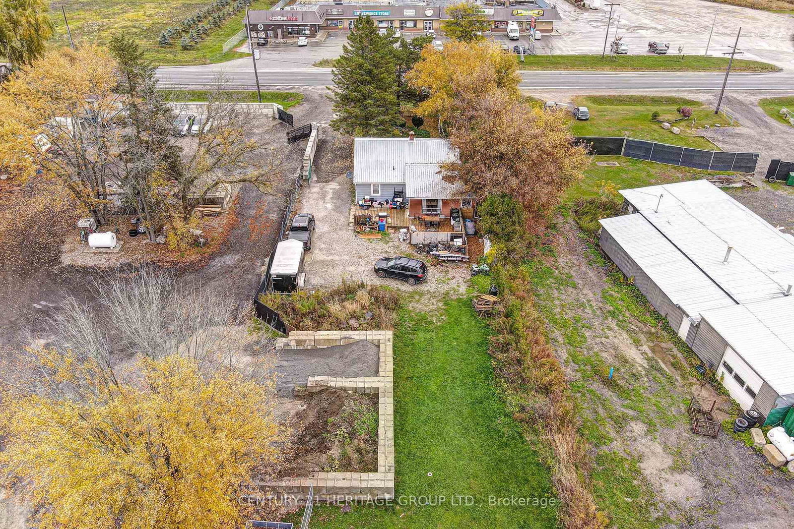 Listing Image 7