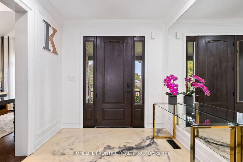 1195 Shore Acres Dr, Innisfil, L0L 1R0 | Image 3