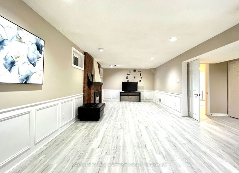 home for lease on Lower-26 Carnegie Crescent