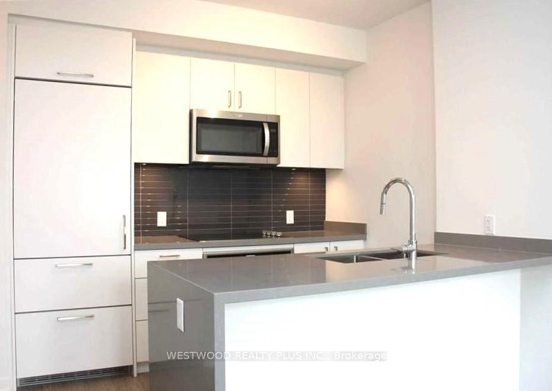 TH116W - 3 Rosewater St, Richmond Hill, L4C 5T6 | Image 2