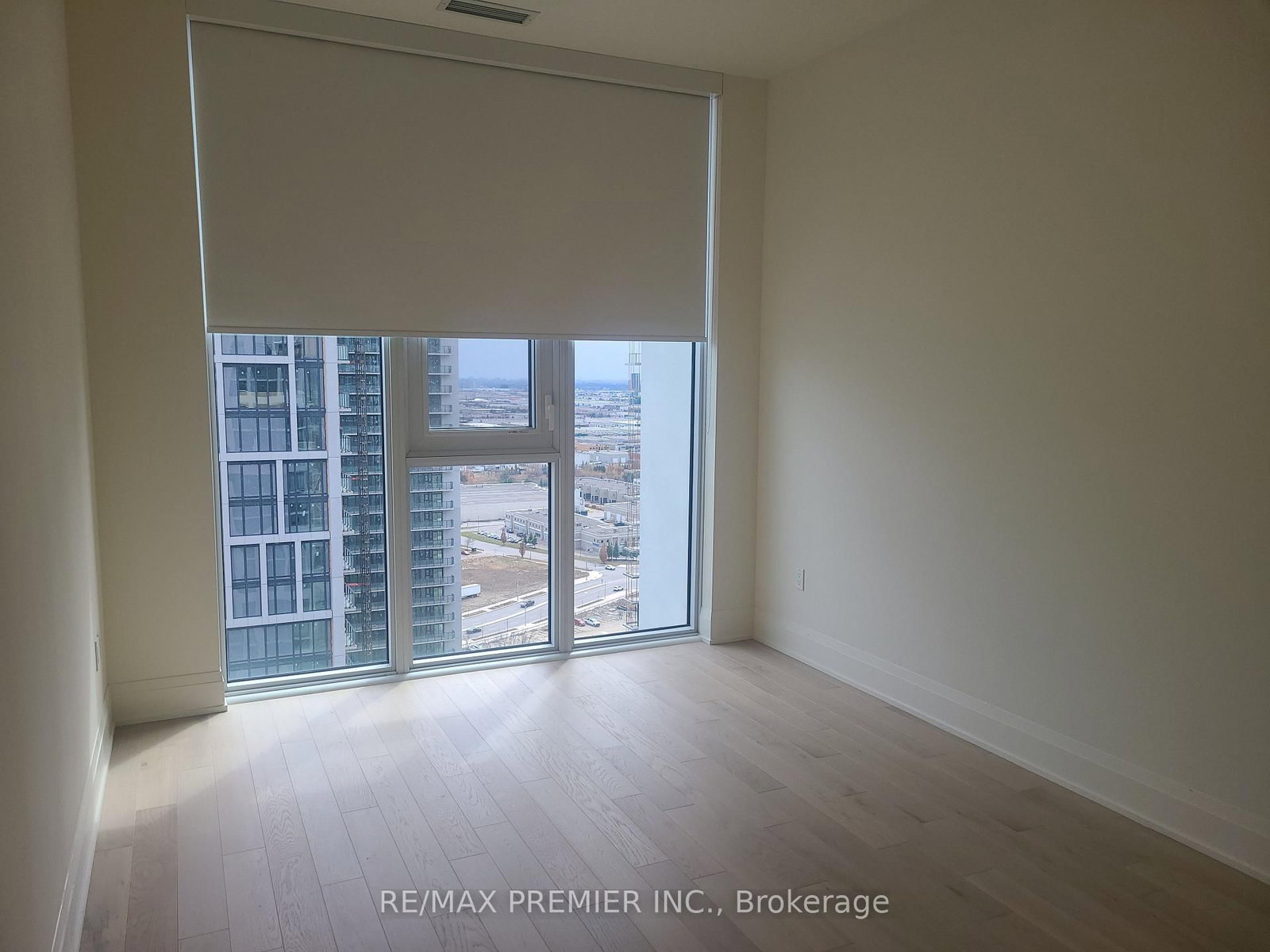 9000 Jane Street, Unit PH 202 - Photo 16