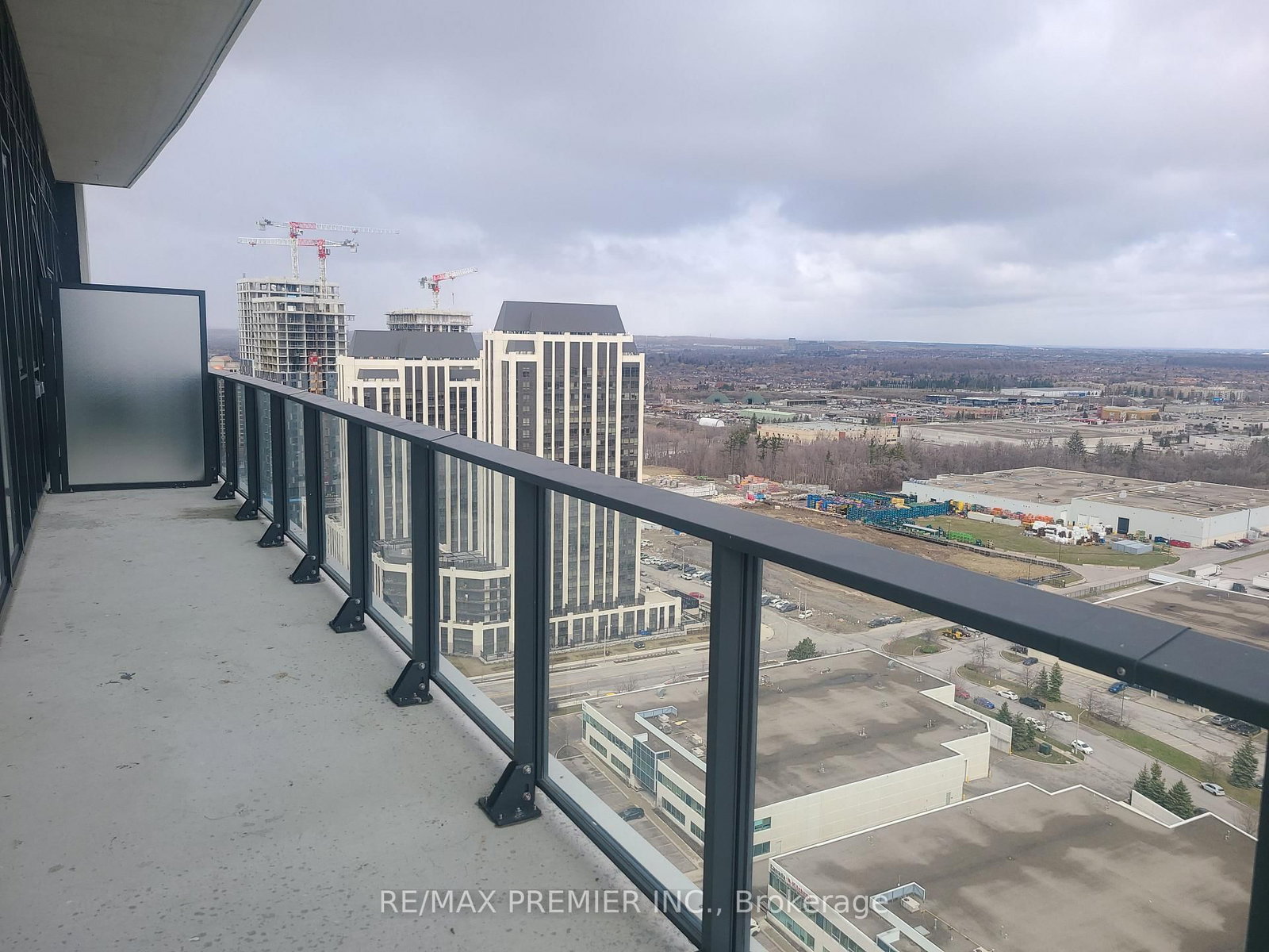 9000 Jane Street, Unit PH 202 - Photo 19