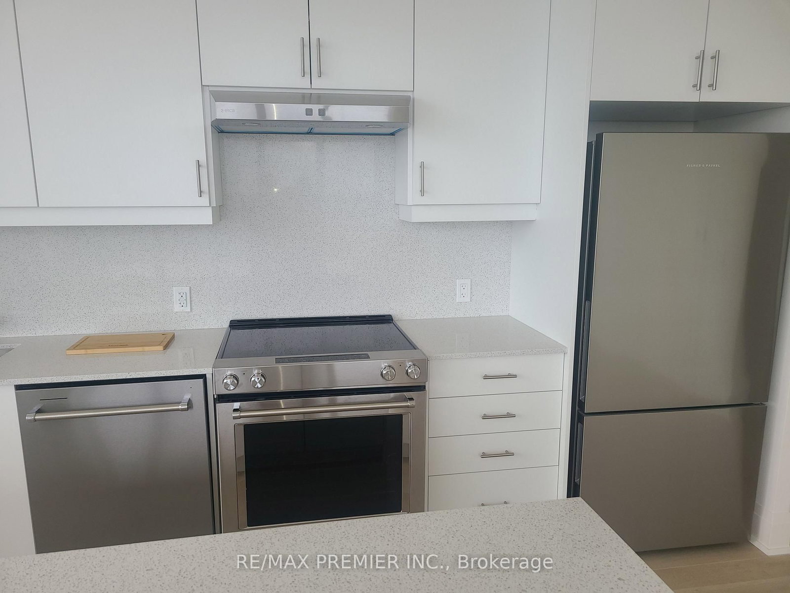 9000 Jane Street, Unit PH 202 - Photo 6