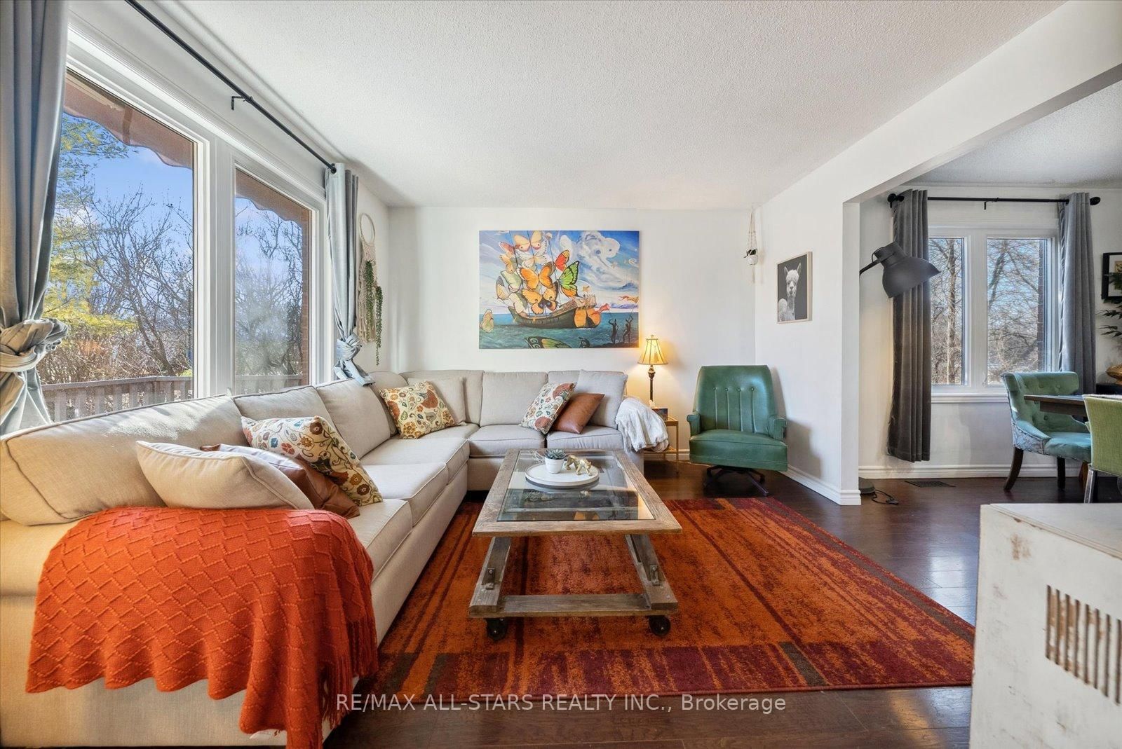 Listing Image 7