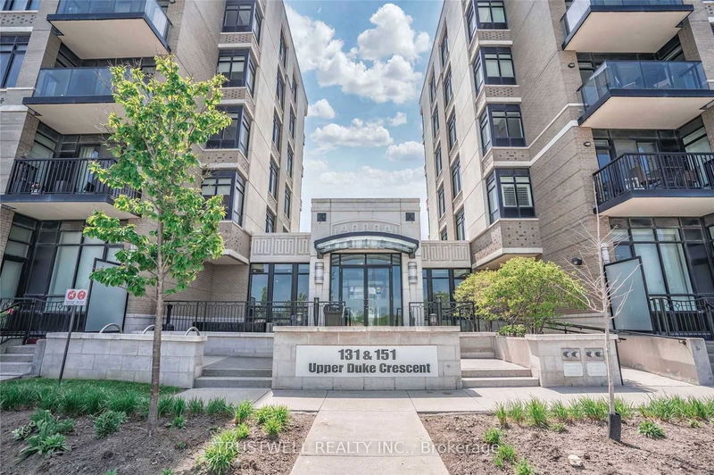 home for lease on 810-131 Upper Duke Crescent