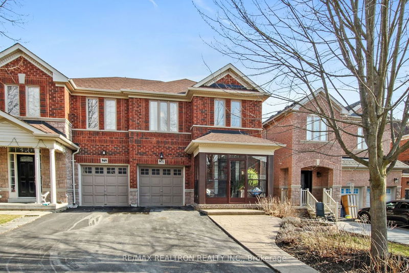 home for sale on 971 Oaktree Crescent