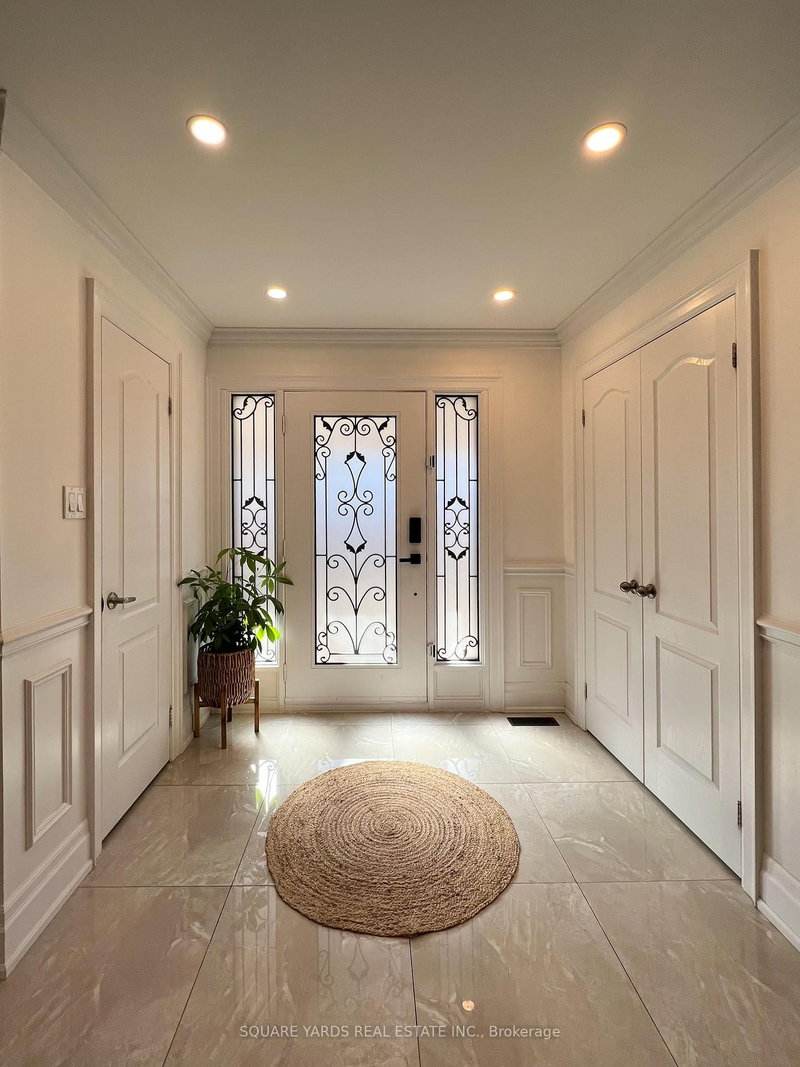 8 Colleen St, Vaughan, L4J 5H1 | Image 3