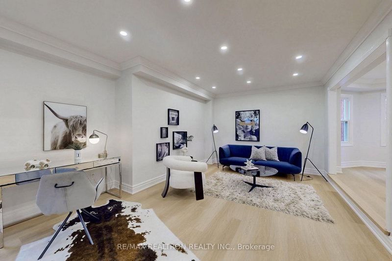 31 Cavalry Tr, Markham, L3R 9H3 | Image 3