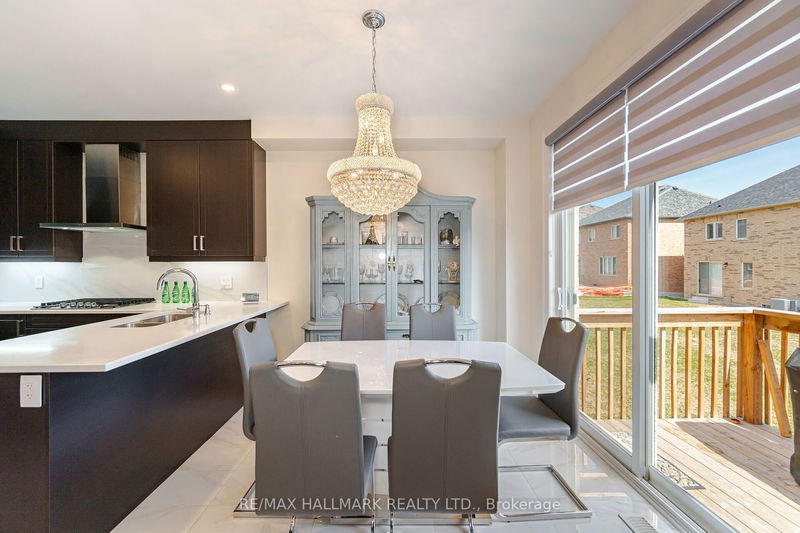 1025 Langford Blvd  Bradford West Gwillimbury, L3Z 4K9 | Image 12