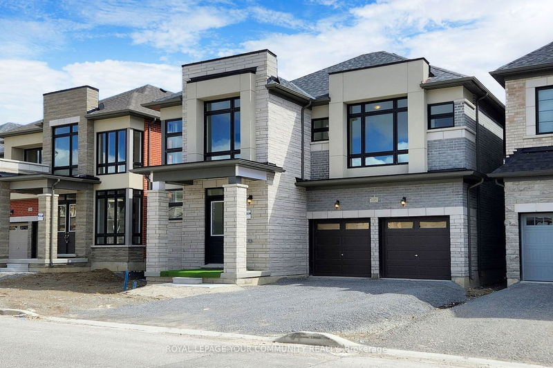 home for lease on 105 Halldorson Avenue