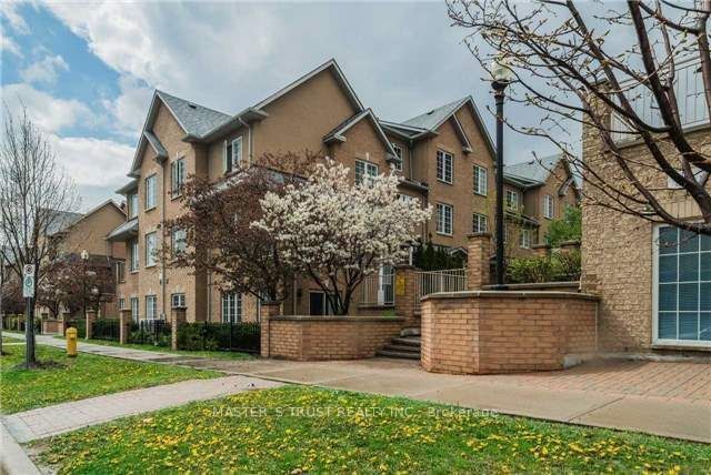 home for lease on 12-6 Cox Boulevard