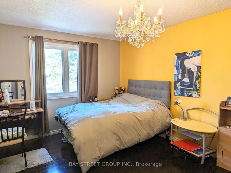 912 Janette St N Newmarket, L3Y 5K2 | Image 18