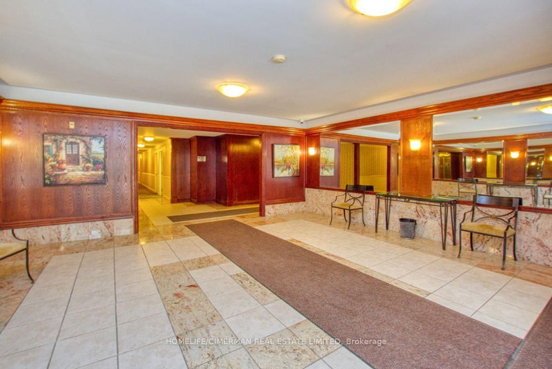 115 - 33 Wallace St, Vaughan, L4L 9L4 | Image 2