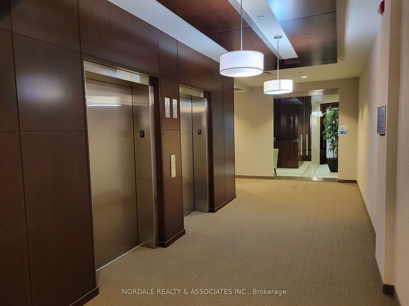 200 - 331 Cityview Blvd, Vaughan, L4H 3M3 | Image 3