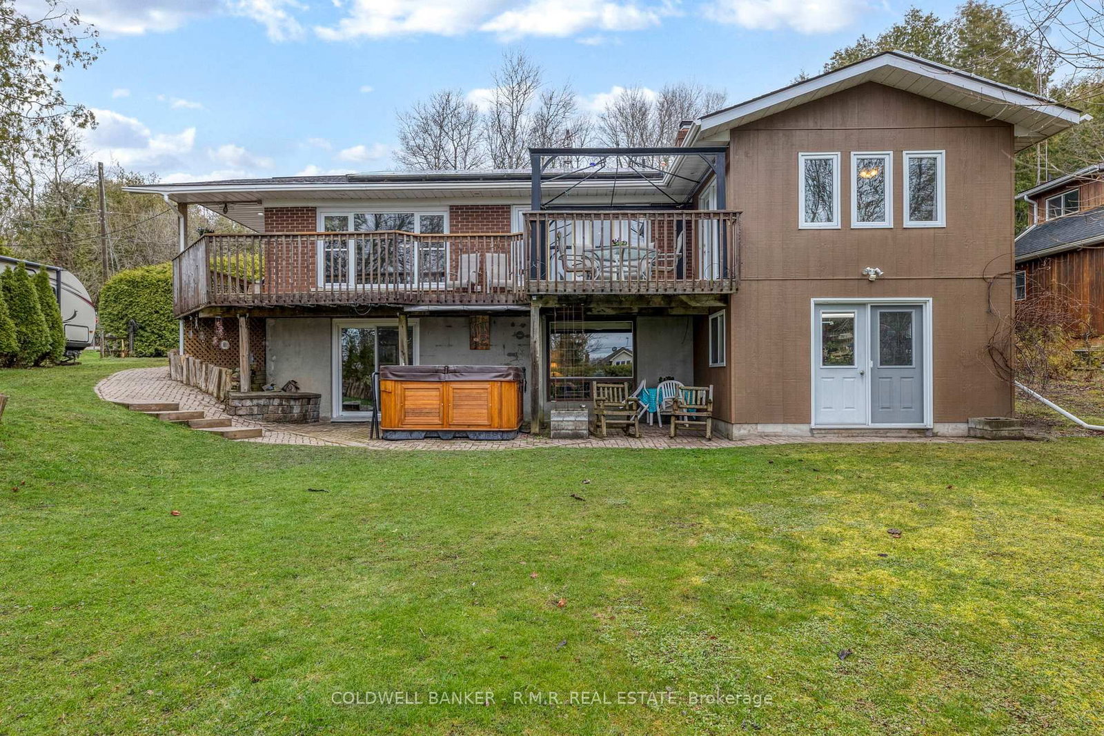 Listing Image 3
