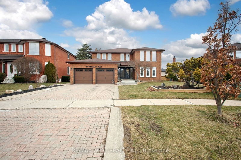 39 Moccasin Tr  Vaughan, L4L 7B6 | Image 1