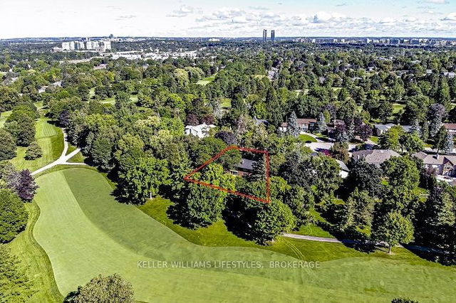 88 FAIRWAY HEIGHTS Drive