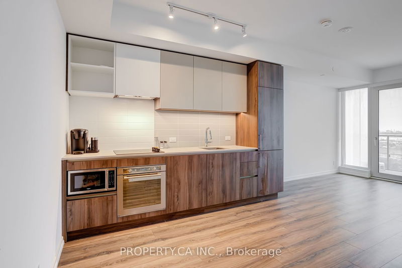 home for lease on 1201-7890 Jane Street