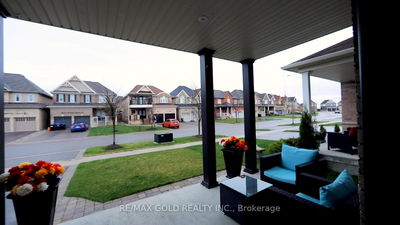 11 Mckay Ave, New Tecumseth - Tottenham image-0-2