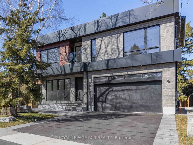 84 Murray Dr, Aurora, L4G 2C3 | Image 2