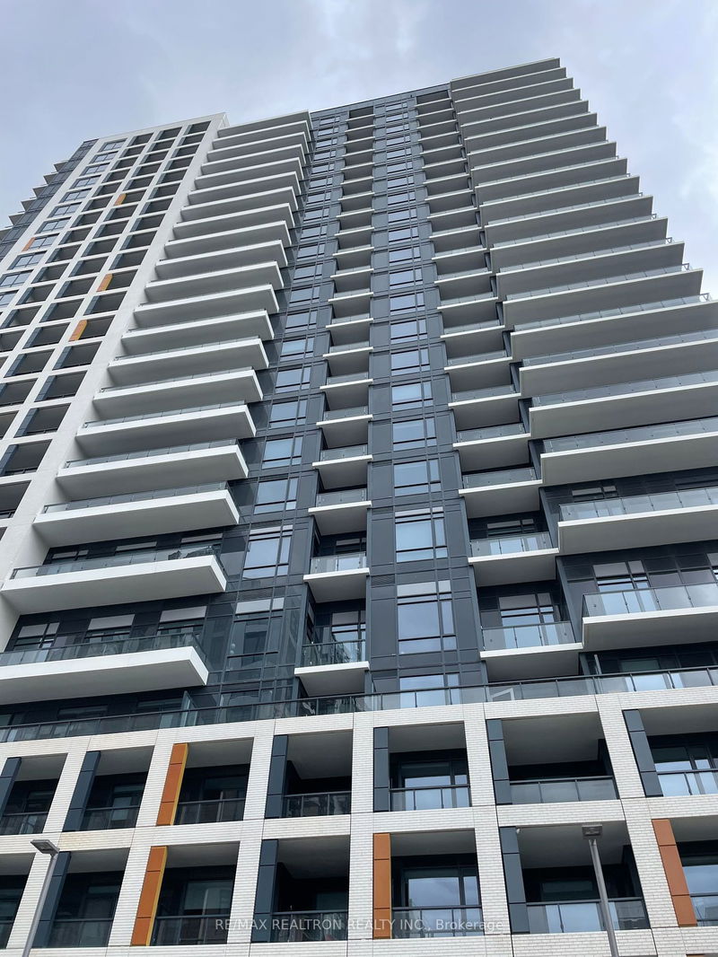 home for lease on 1213-7950 Bathurst Street