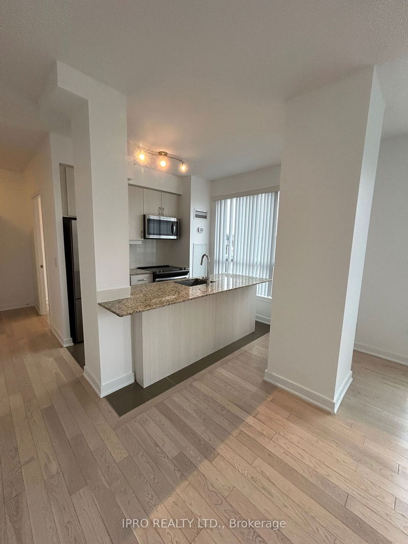 home for sale on 208-9205 Yonge Street