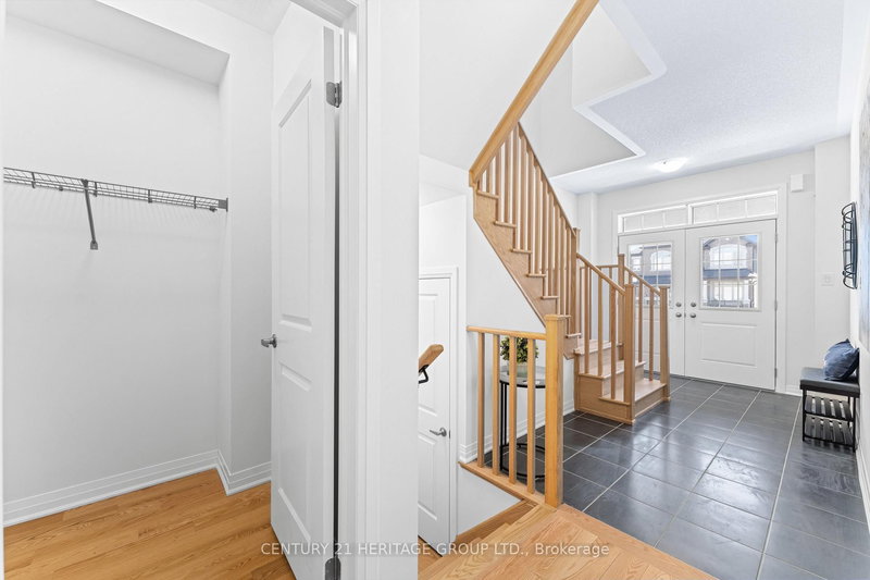 1302 Broderick St, Innisfil, L9S 0P6 | Image 3