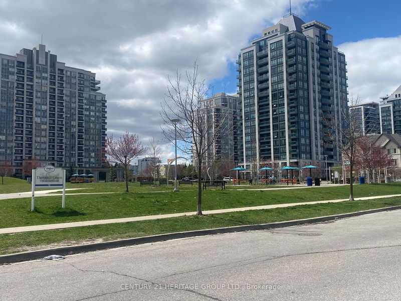 home for lease on 2205-7890 Bathurst Street S