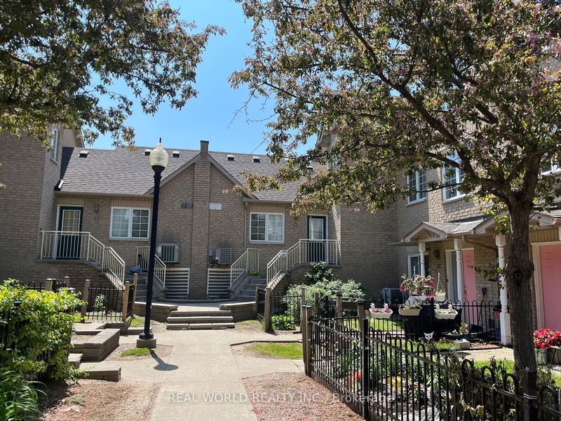 home for lease on 13-8 Cox Boulevard