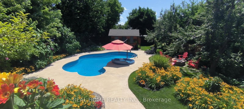 374 Elmwood Avenue, Richmond Hill