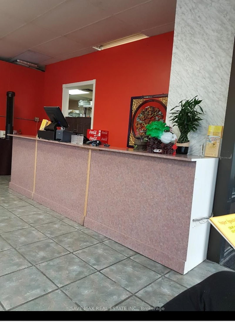 7 - 350 Davis Dr, Newmarket, L3Y 2N7 | Image 2