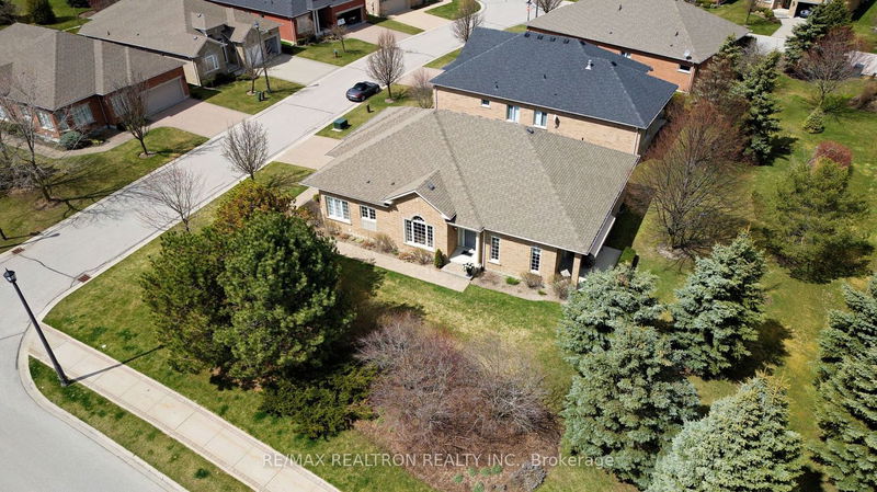 home for sale on 2 Vardon Gate