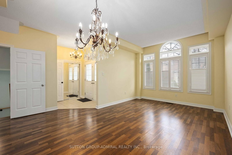 64 Evaridge Dr, Markham, L6B 1H3 | Image 2