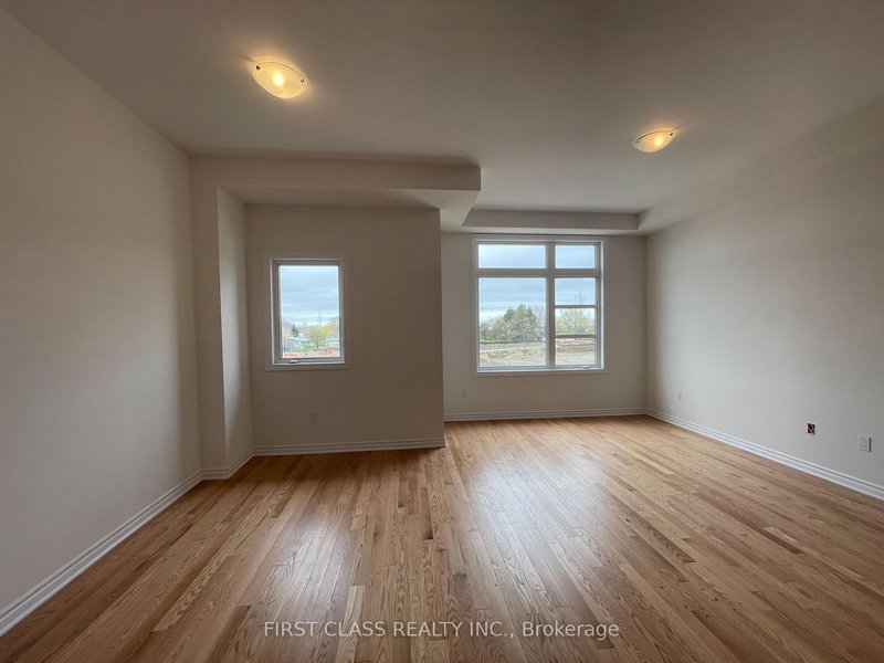 54 Wascana Rd, Vaughan, L4L 1A7 | Image 3