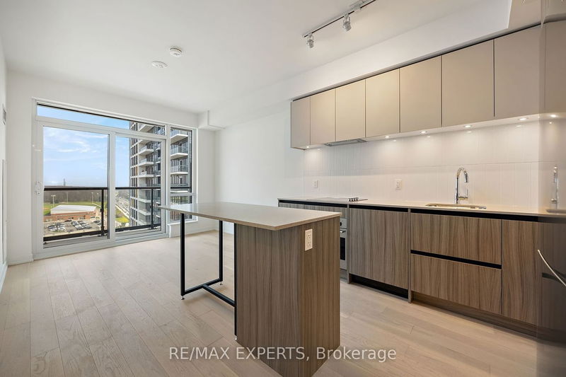 home for lease on 1425A-7950 Bathurst Street