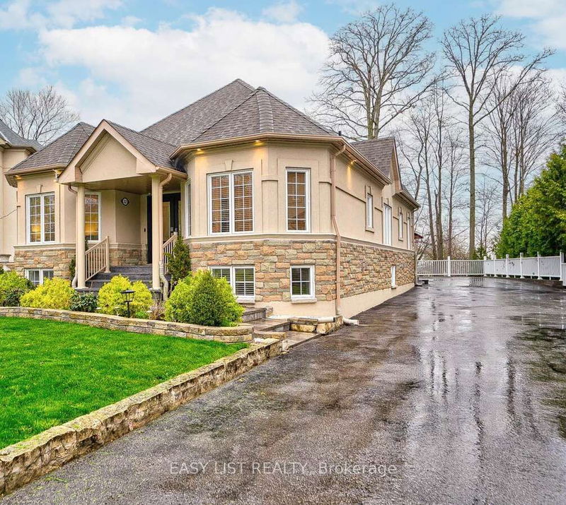 home for sale on 32 Warden Woods Court
