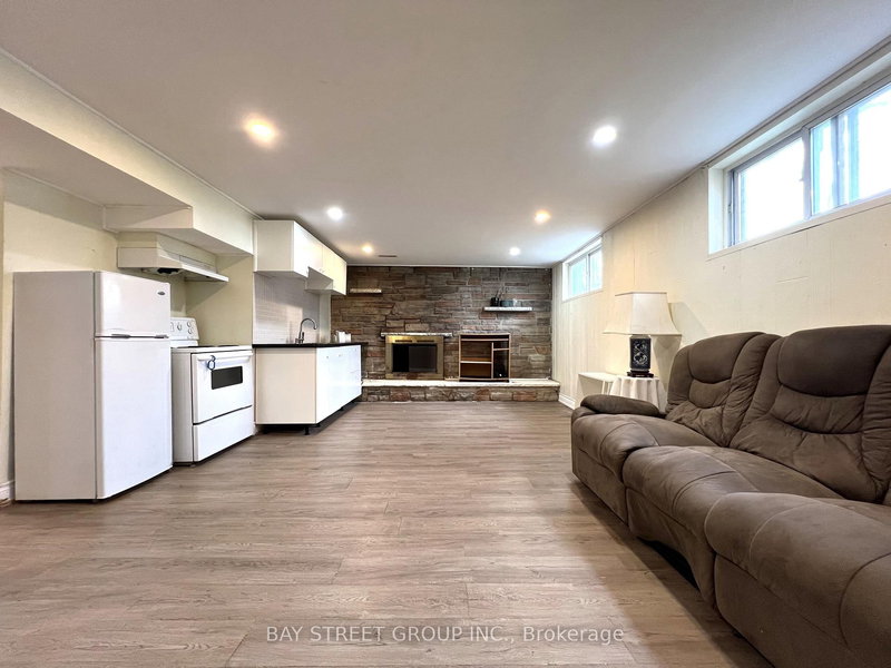 BSMT - 389 Becker Rd, Richmond Hill, L4C 2S3 | Image 2