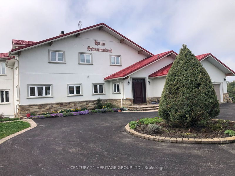 home for lease on Upper-6371 2nd Line