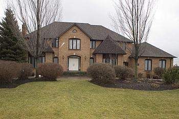 Detached House sold at 27 Walnut Glen Place, Markham, Ontario, L6C1A3 - Devil's Elbow - MLS: N829545