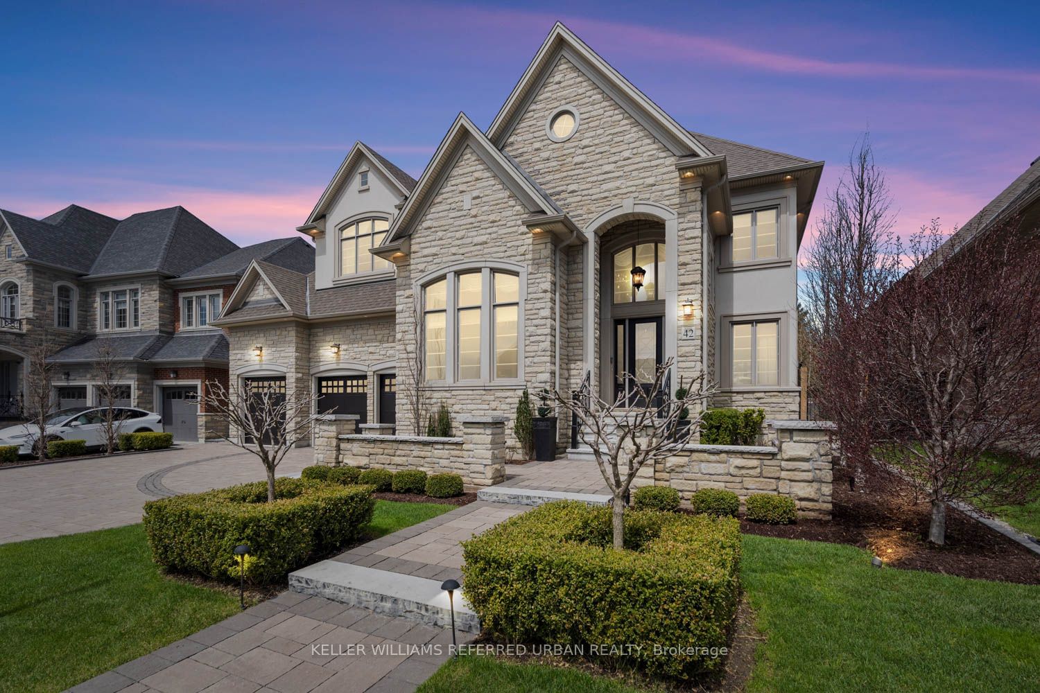 Listing Image 0