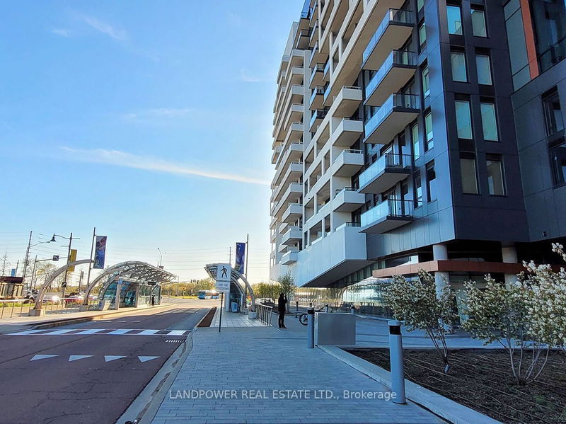 home for lease on 808-8 Rouge Valley Drive W