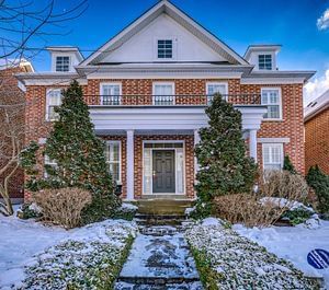 home for lease on 9 Woodgrove Trail S