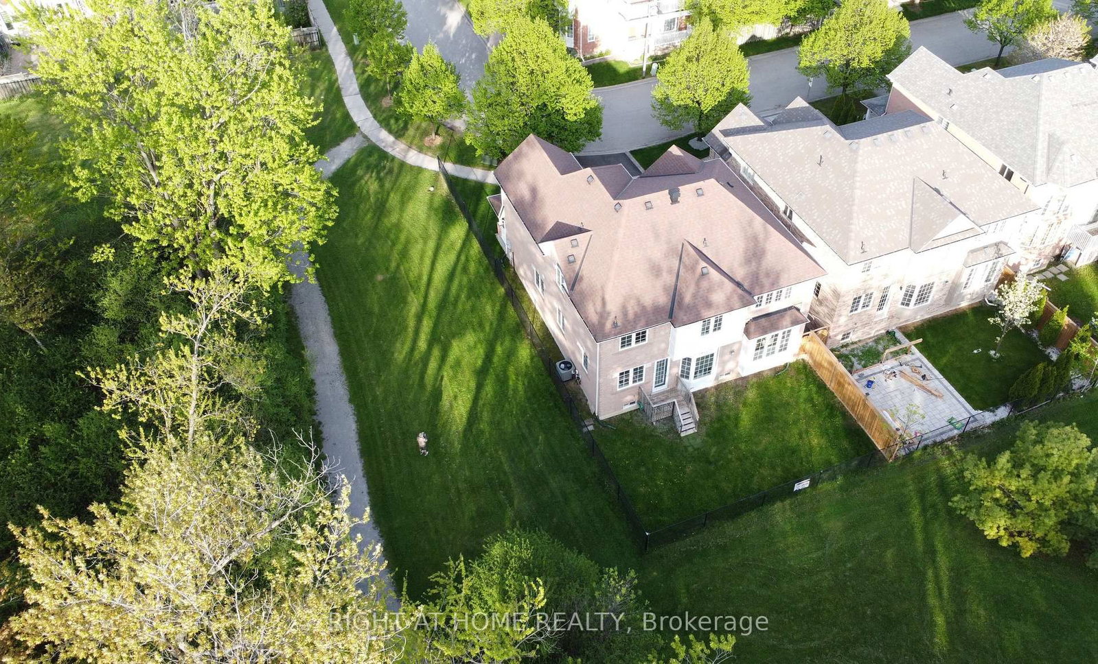 Listing Image 40